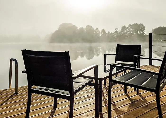 2 Bedroom Gorgeous Ship In Botel Kruklanki